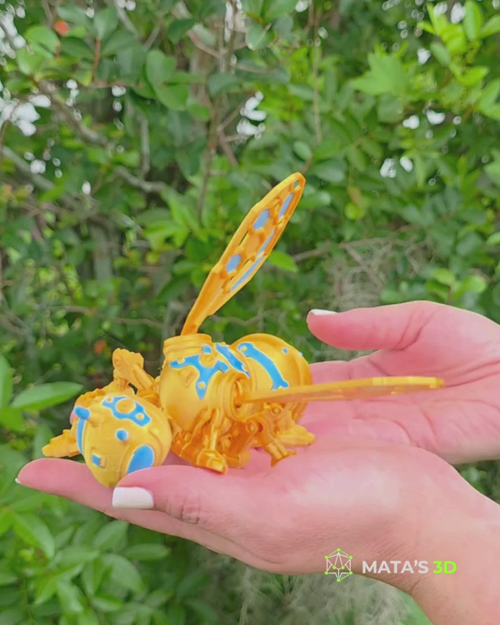 Articulated Cyber Bee – Premium 3D Printed Flexi Figure